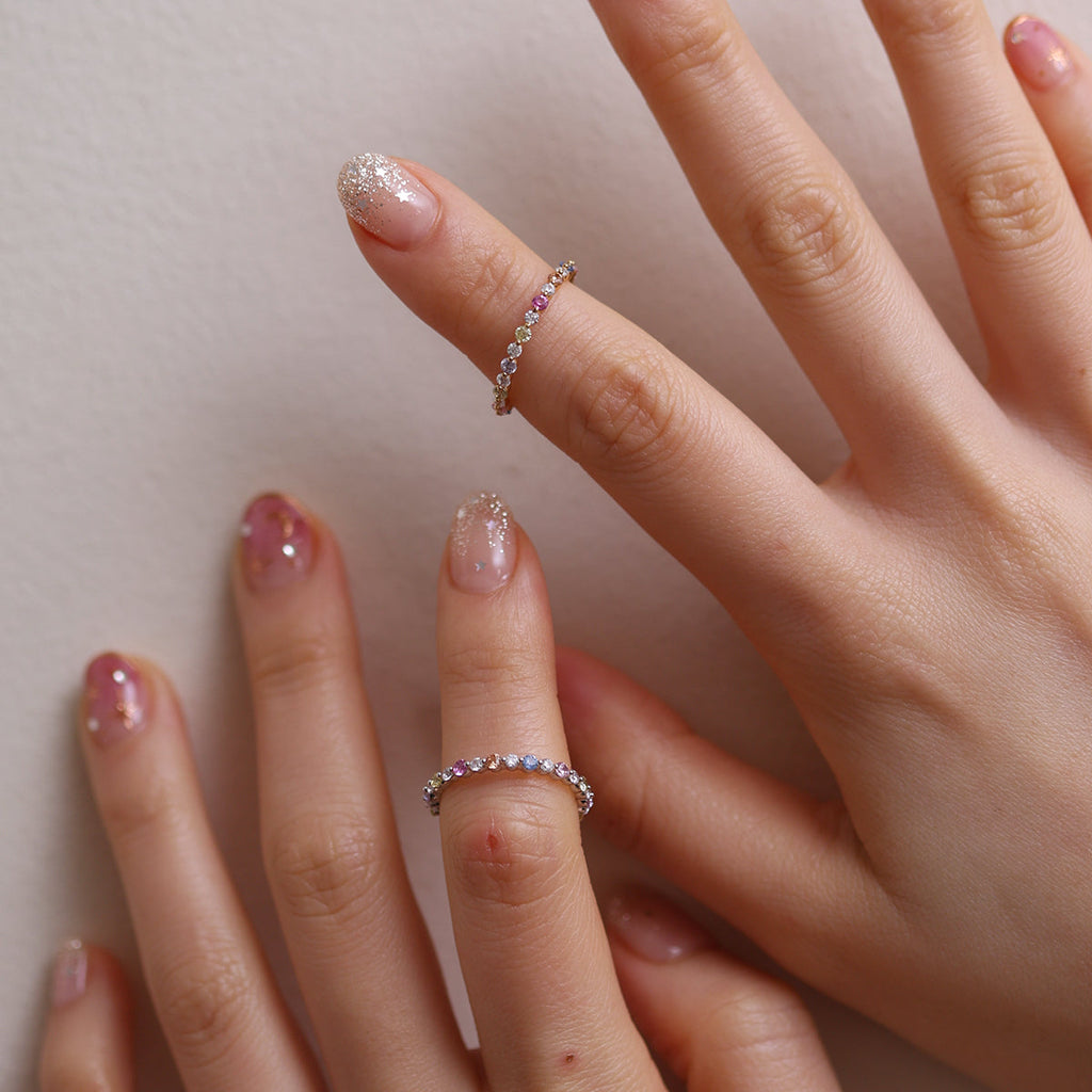 Colourful band ring
