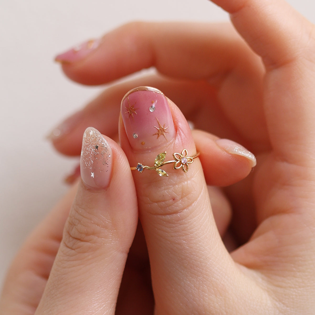 Peridot flower ring